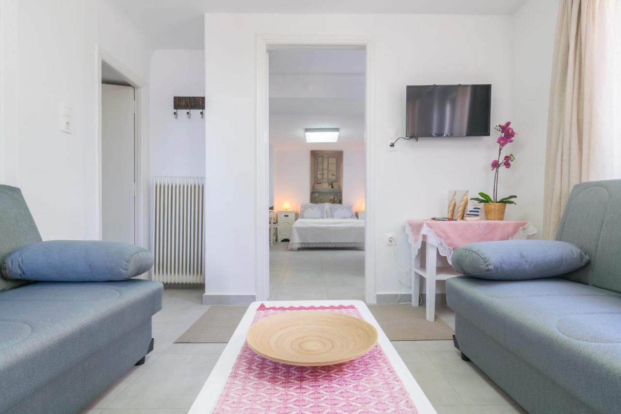 Kourita Garden Apartment With Sea View Near To The Port Of Milos Adámas Eksteriør bilde