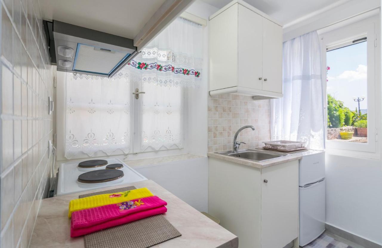 Kourita Garden Apartment With Sea View Near To The Port Of Milos Adámas Eksteriør bilde